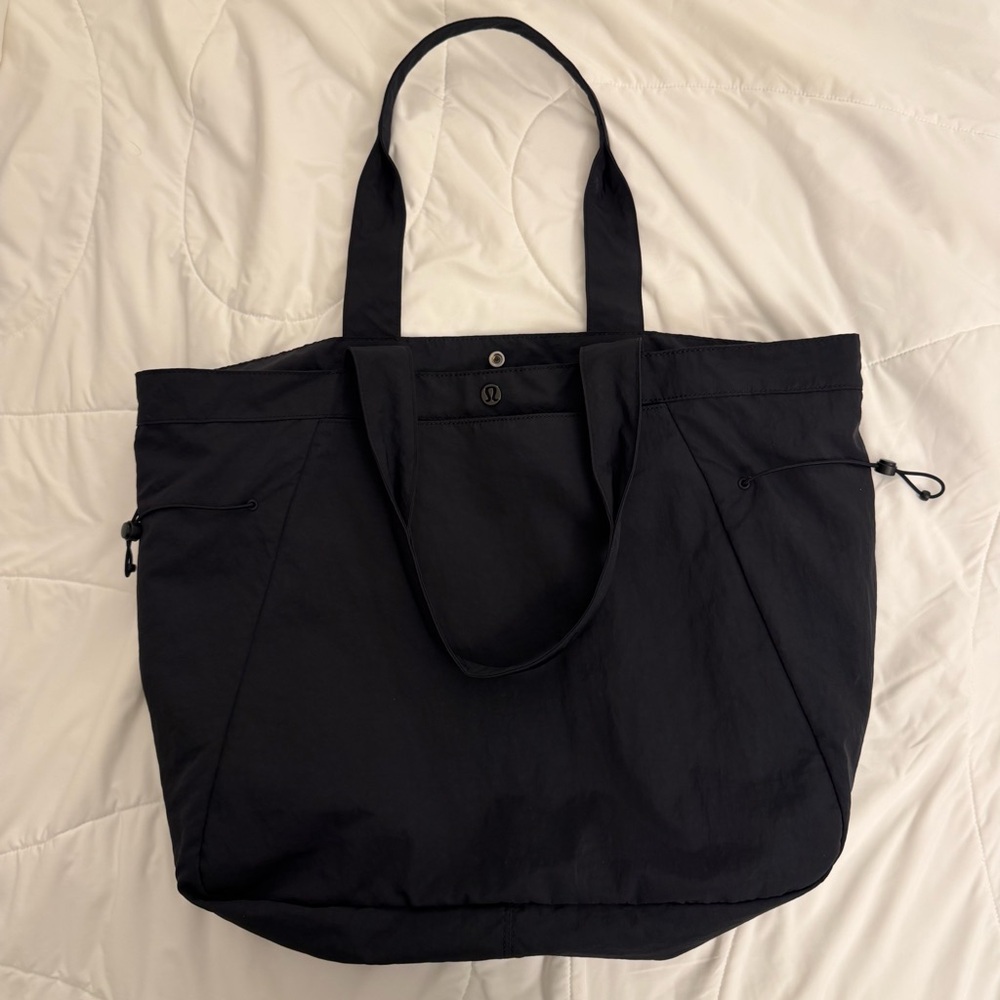 🖤Lululemon Black Tote Side-Cinch Bag